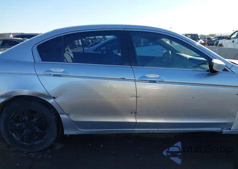 2008 Honda Accord 2.4 Lx-P z USA, uszkodzony, nr VIN JHMCP26488C058770